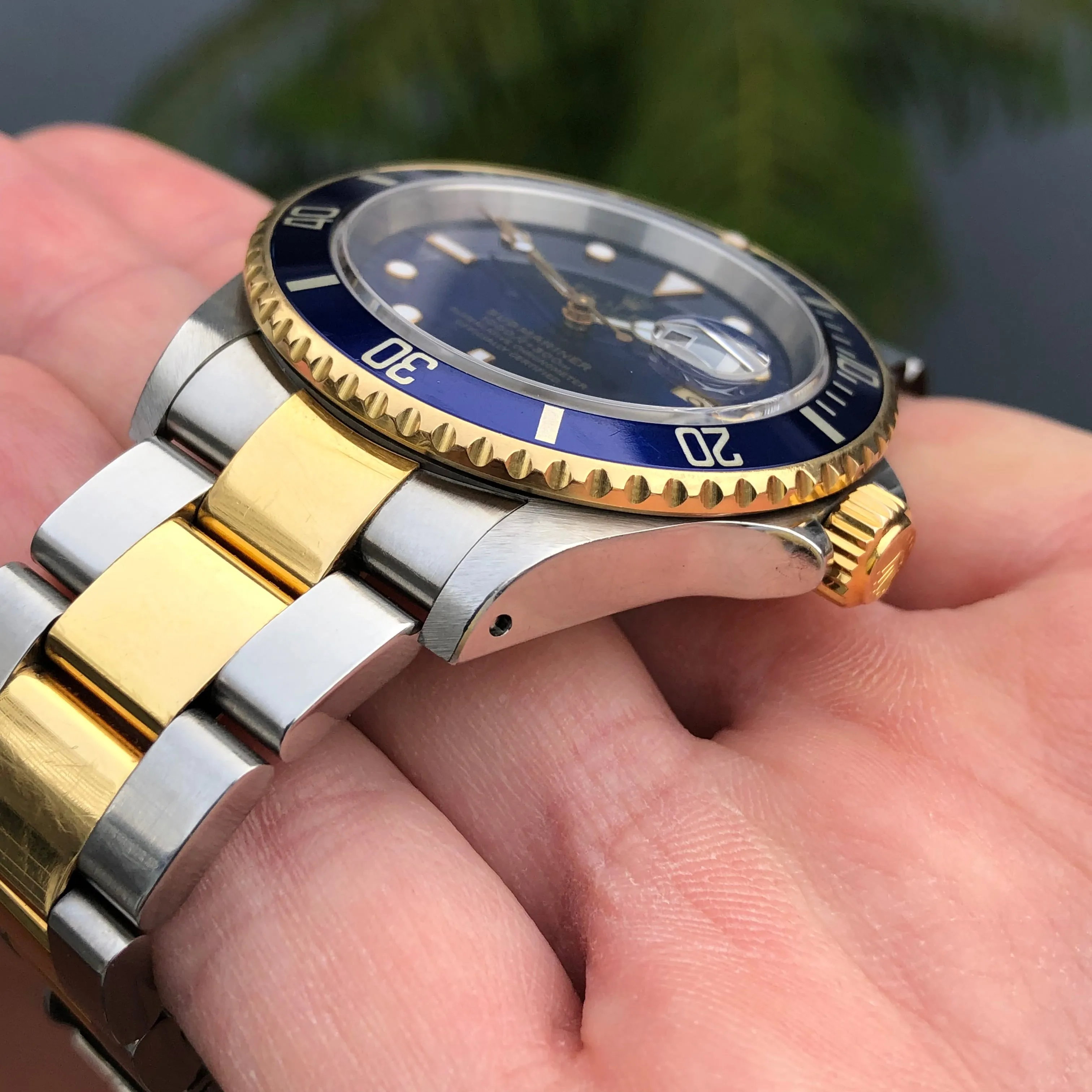2002 Rolex Submariner Date 16613 Blue Two Tone Oyster 18K Steel Wristwatch Box Papers