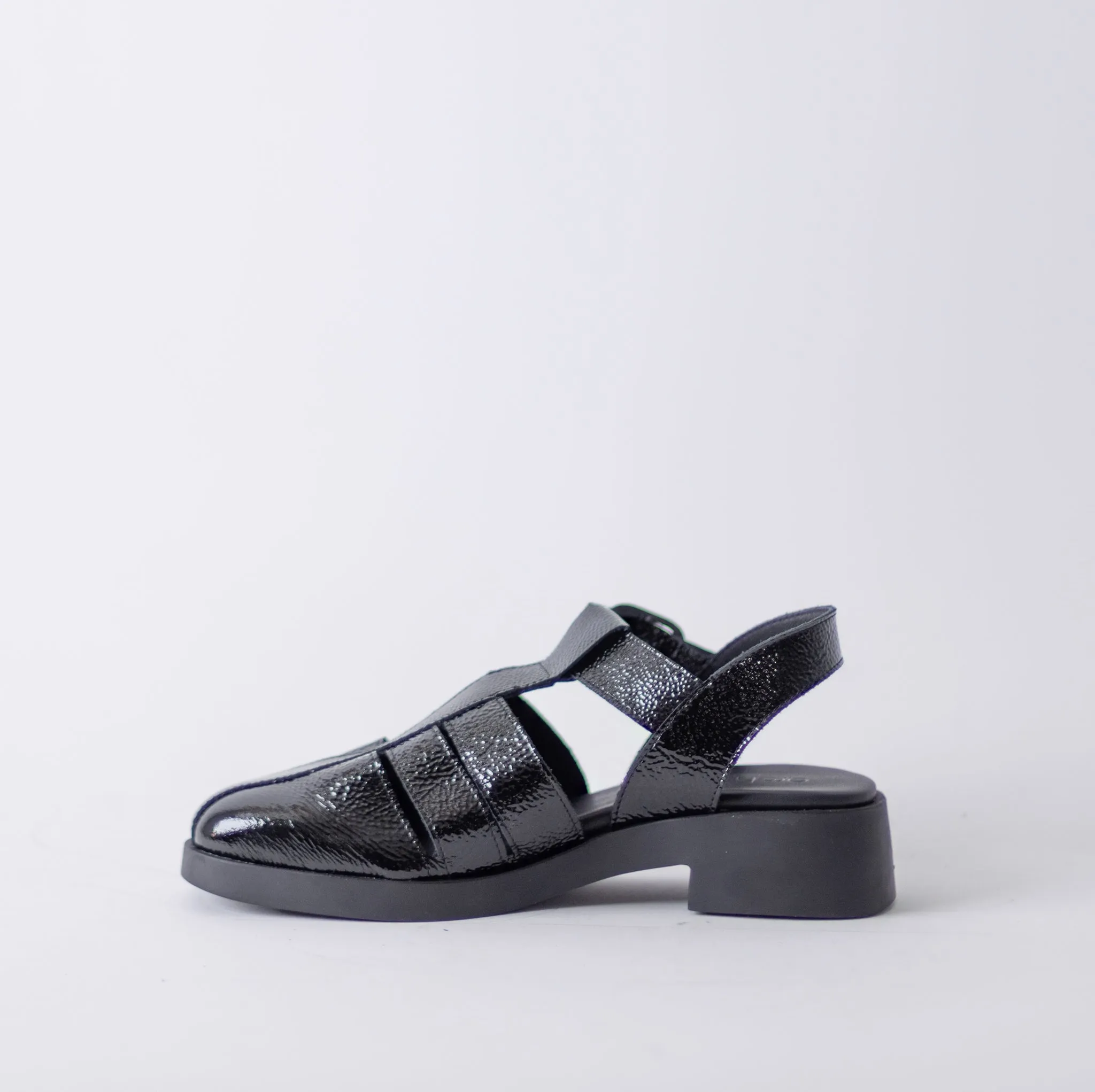 ARCHE TAILHA SANDALS - BLACK PATENT