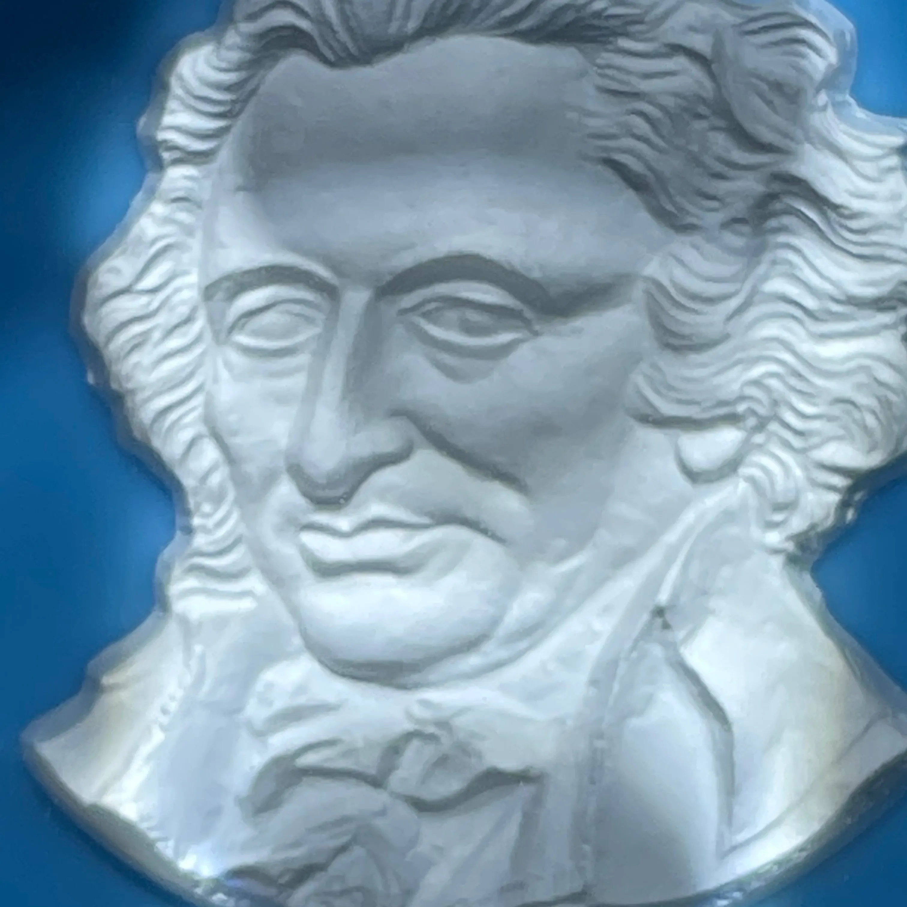 Baccarat Crystal 1976 Thomas Paine Sulphide on Opaque Blue Ground
