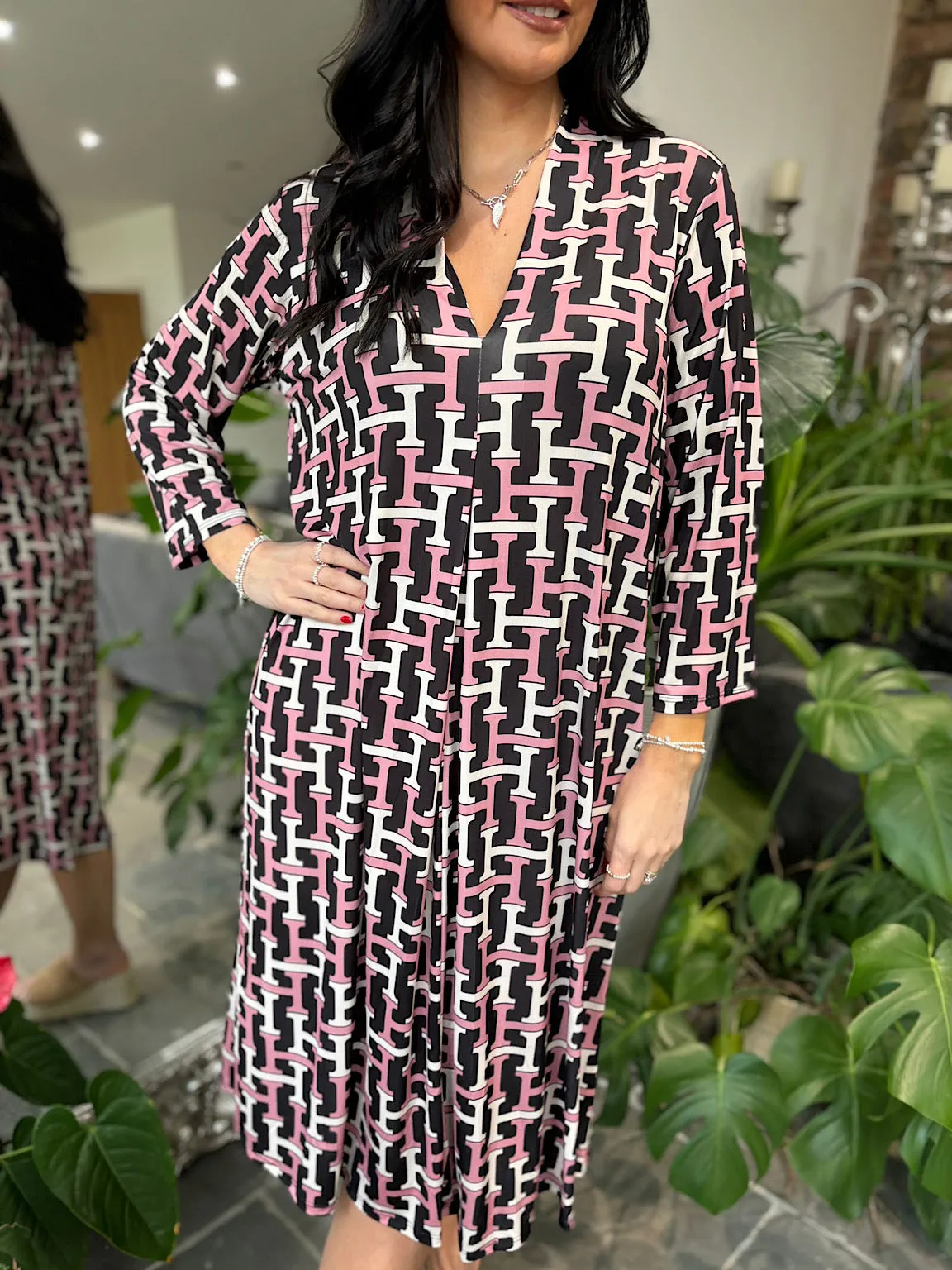 Black Link Pattern Dress Gloria