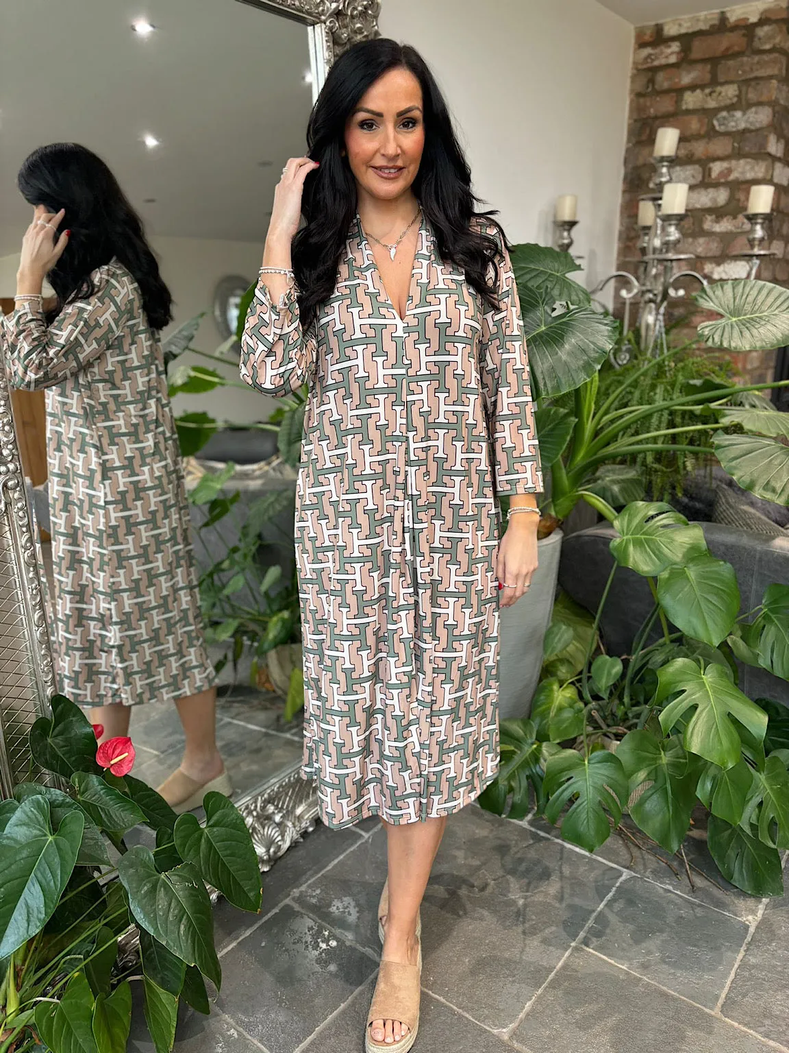Camel Link Pattern Dress Gloria