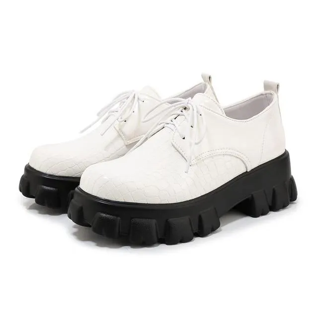 Casual flat platform shoes