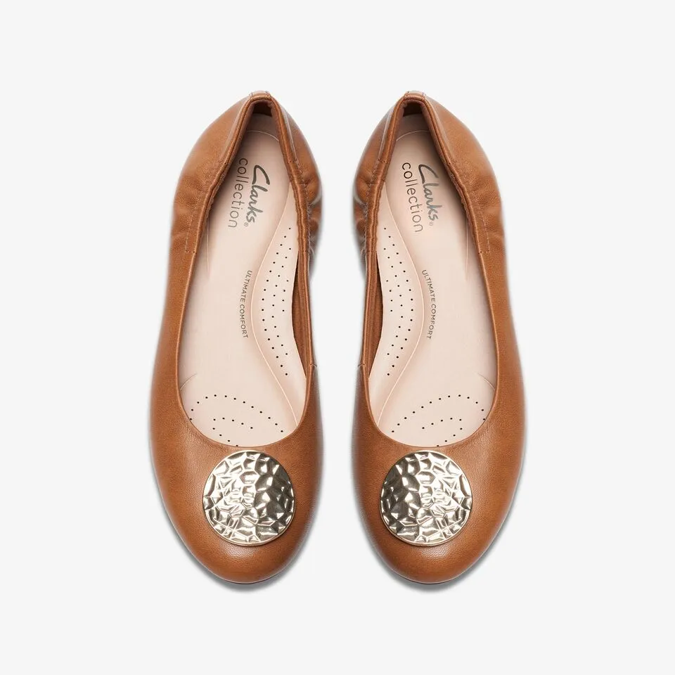 Clarks Women's Loreleigh Ave Dusty Tan Leather 26177375