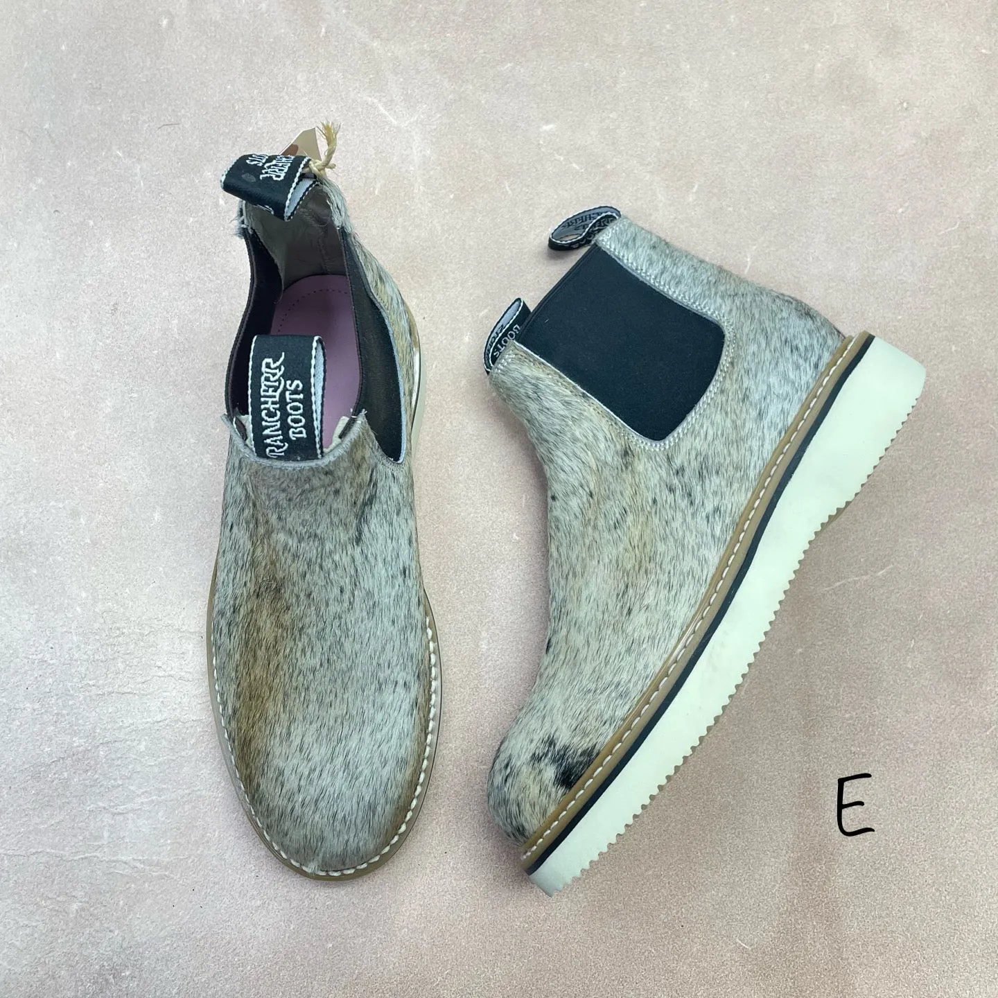 Cowhide Lechera - Size 9.5