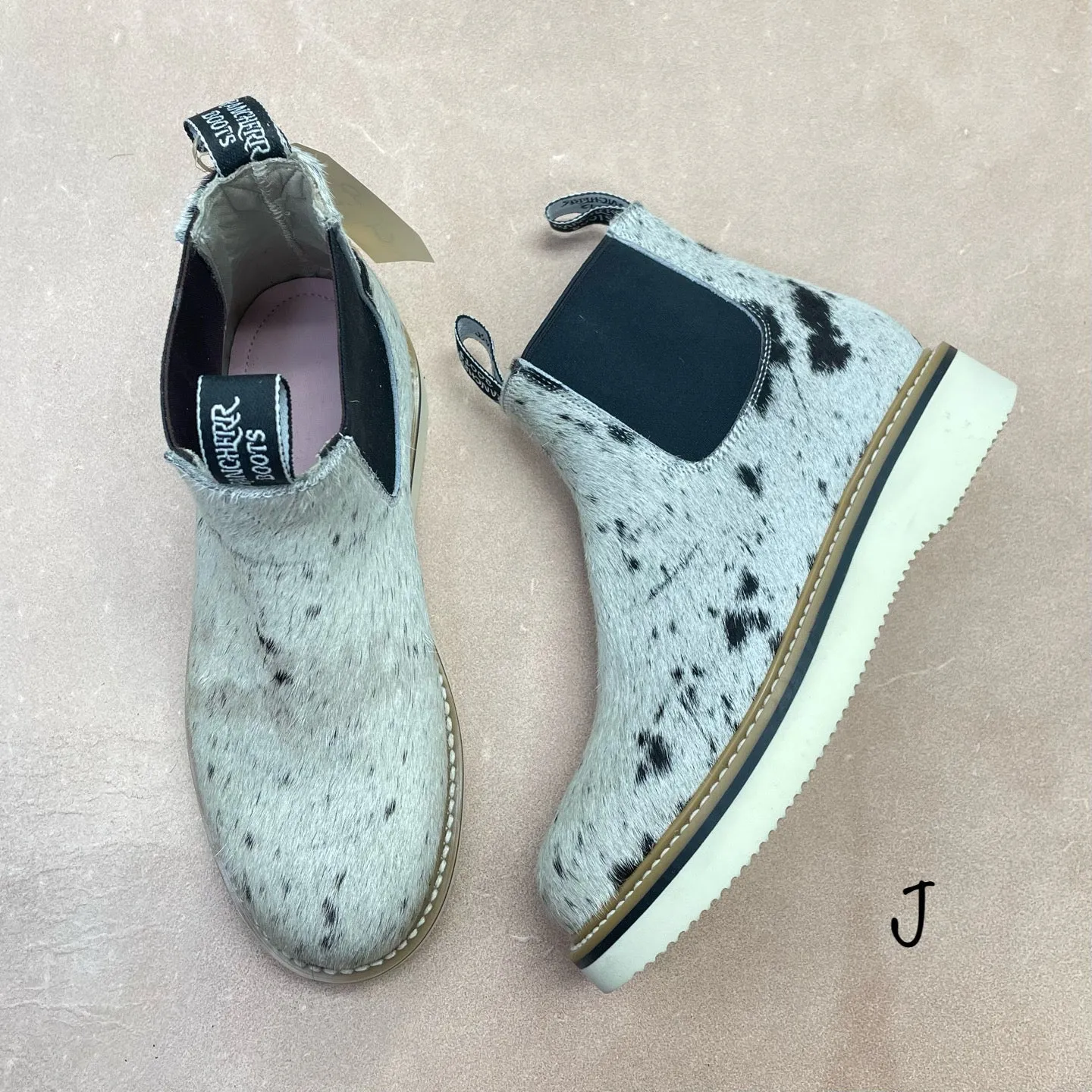 Cowhide Lechera - Size 9.5