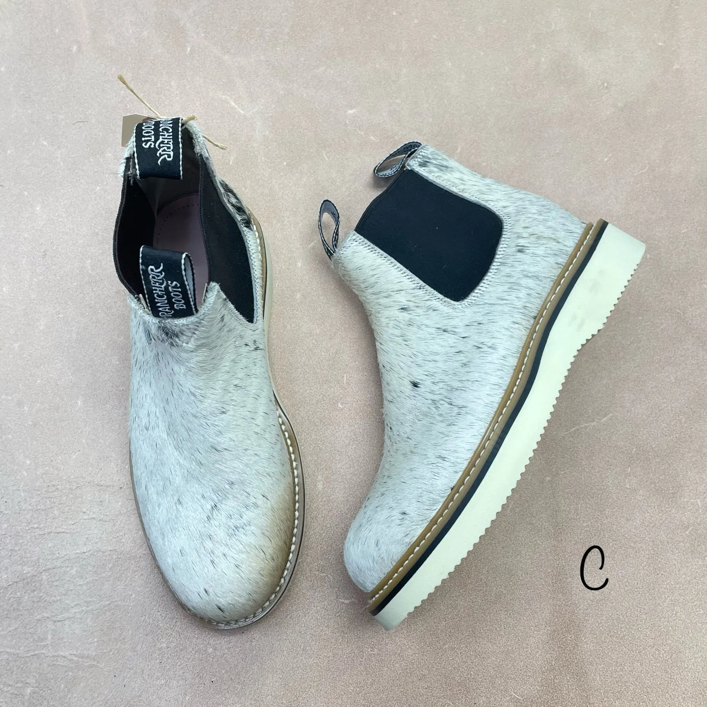 Cowhide Lechera - Size 9.5