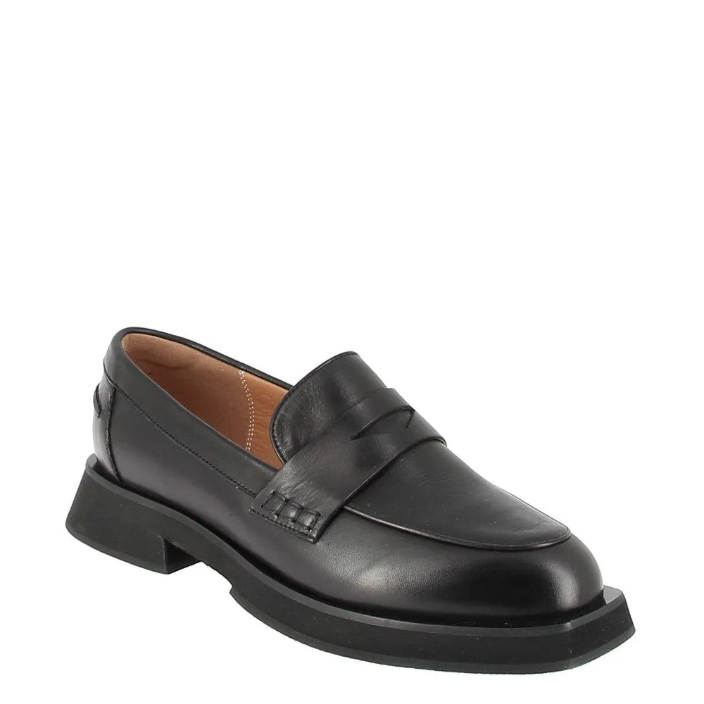Eos Astrid Black Loafer