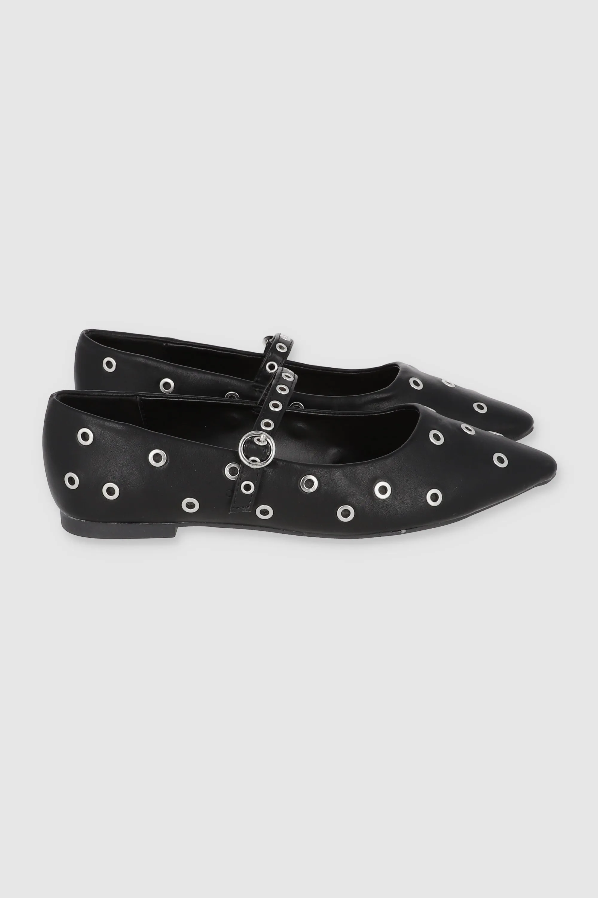 Flat puntal eyelets tira