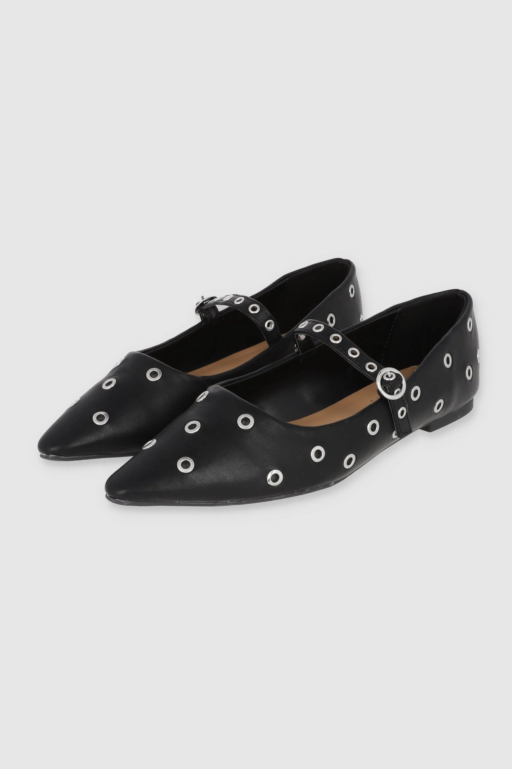 Flat puntal eyelets tira
