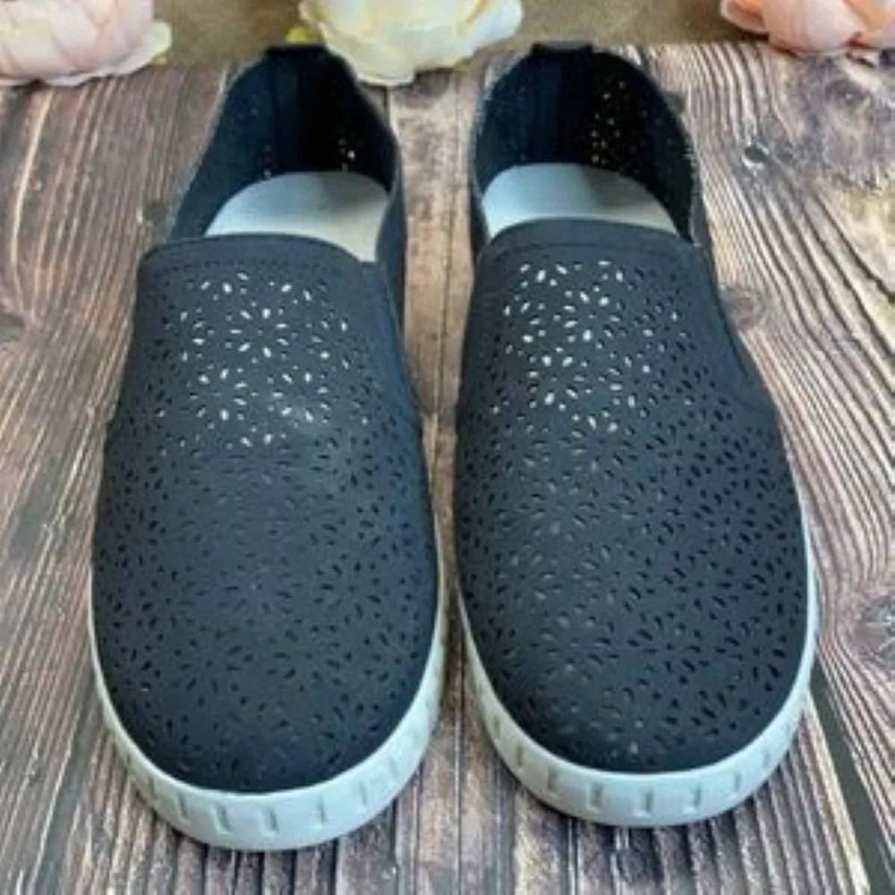JSport Black Floral Slip On Loafer 9M