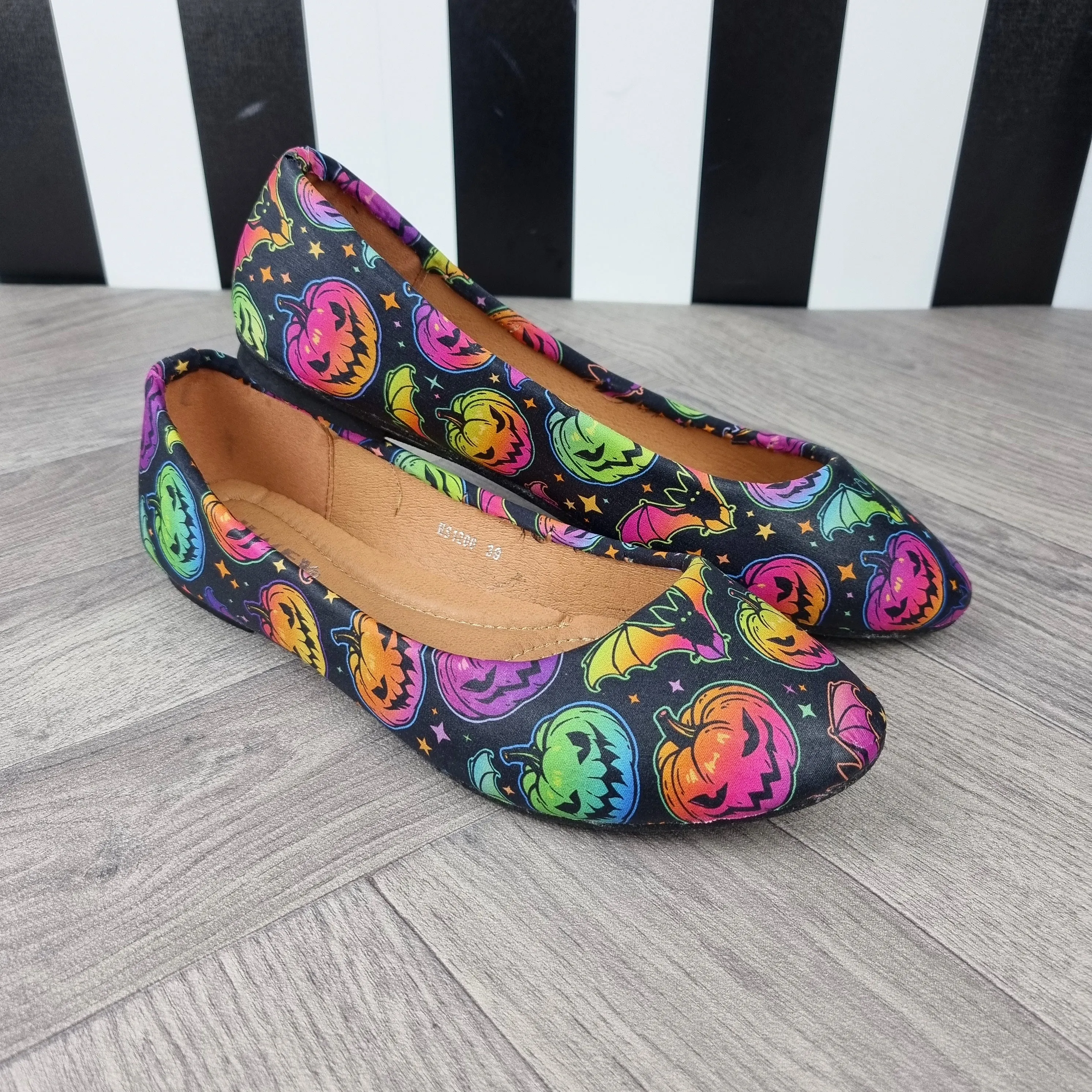 Neon Halloween women dolly pumps