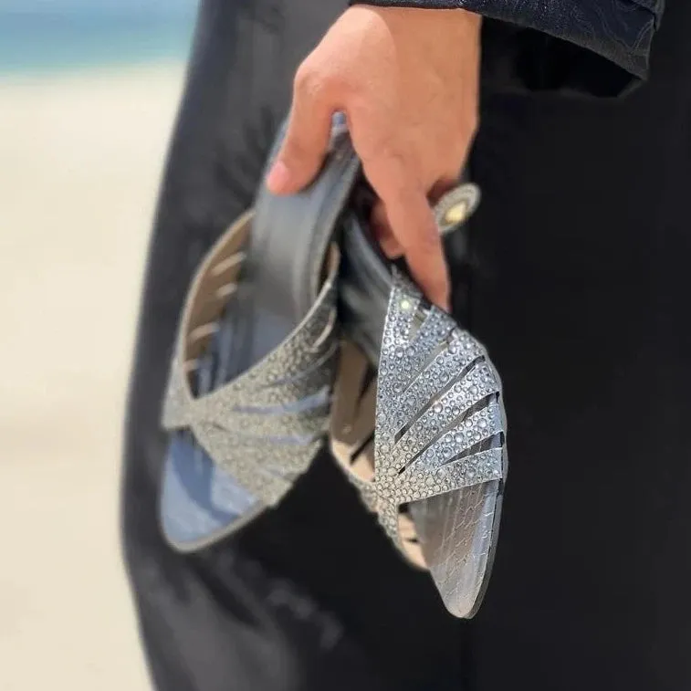 Noor Flats S182F - Grey