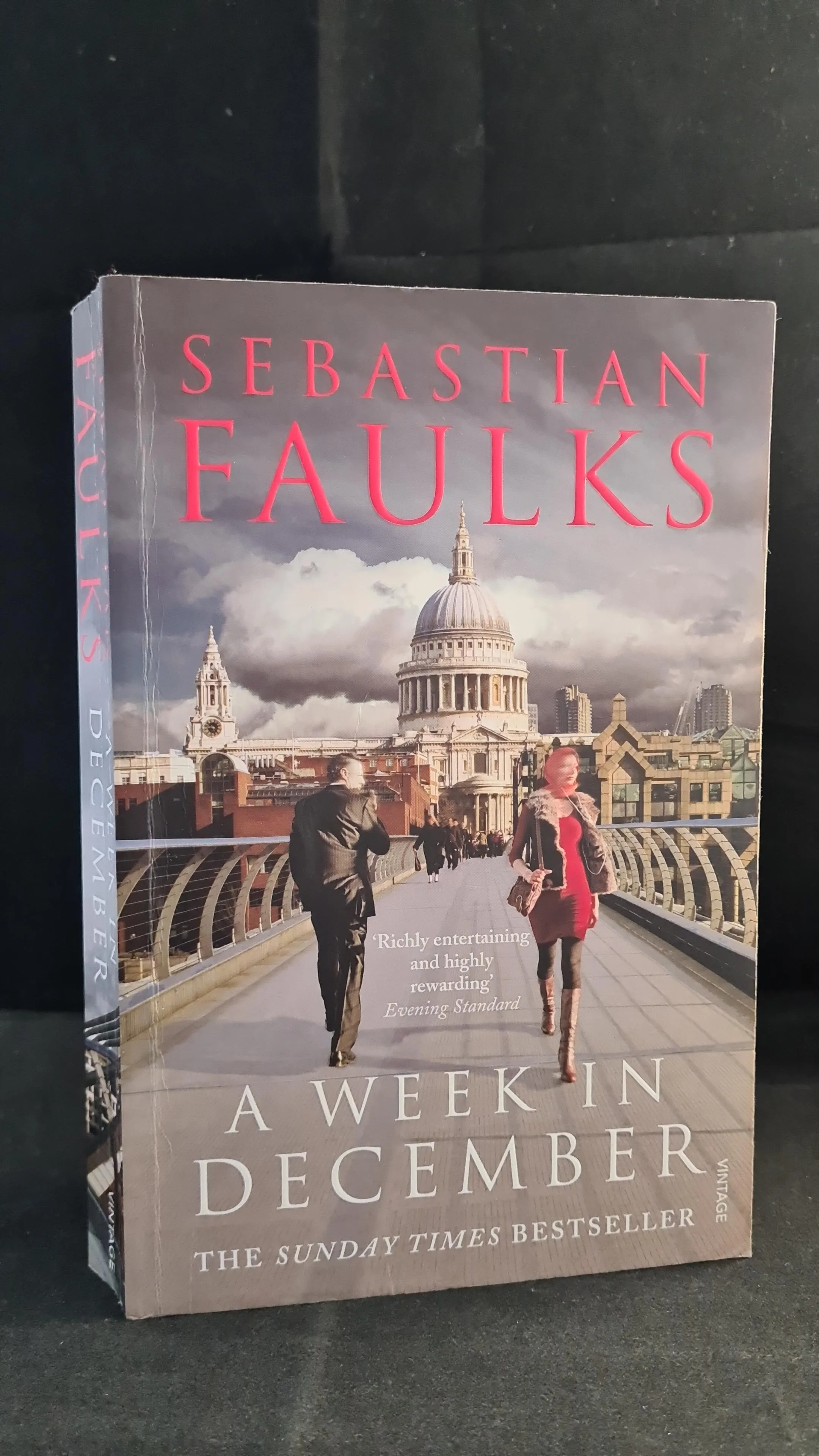 Sebastian Faulks - A Week in December, Vintage Books, 2010, Paperbacks