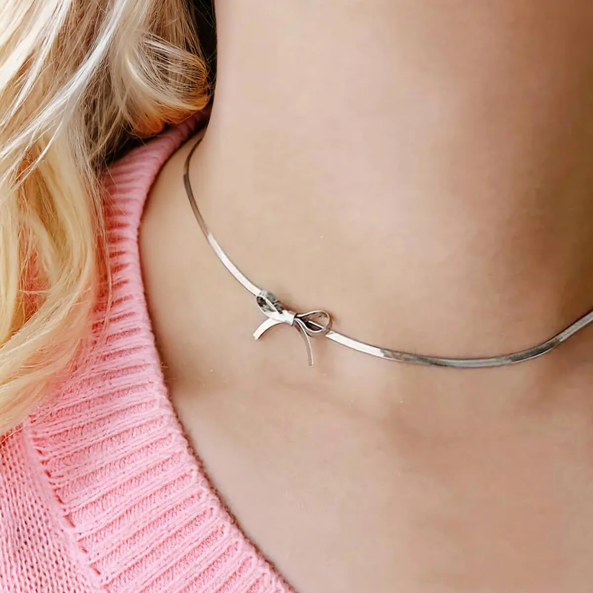 Teräksinen choker kaulakoru rusetti koristeella (Teräs 316L)