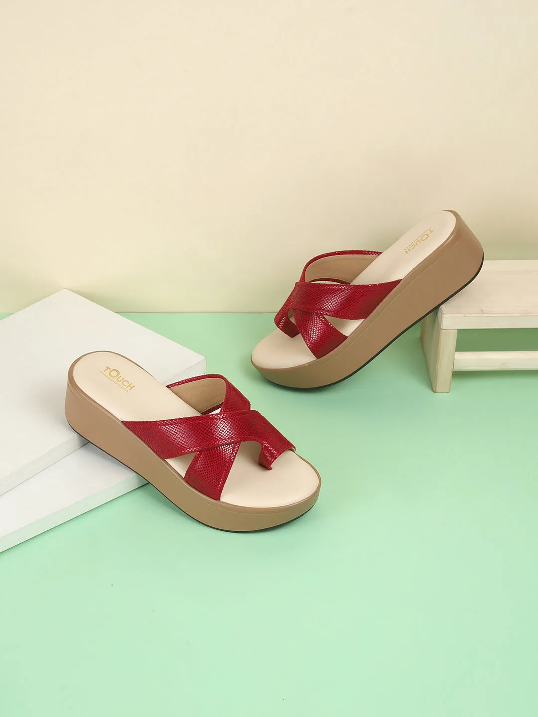 Women Beige Casual Cross Strap Round Toe Comfort