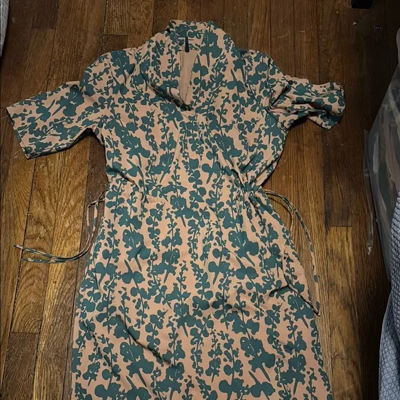 Women's Spotless Traveler Dress S/S - Green and Brown